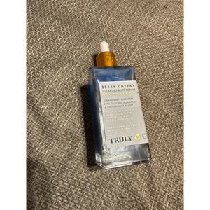Truly Berry cheeky clearing butt serum